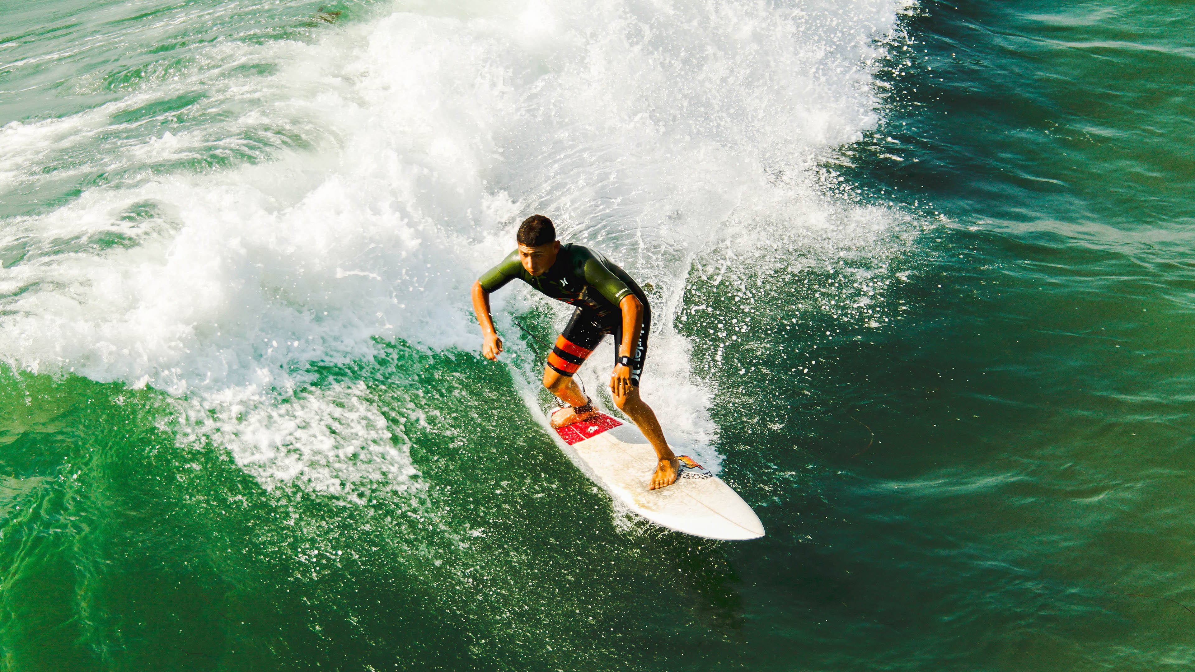 开云体育链接-球场硬汉：最刚猛的防守者盘点，防守强硬的球员